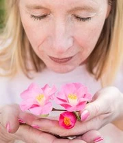 Camellia 'Winter Perfume Pink' 3 Camellia 'Winter Perfume Pink' – Bild 3